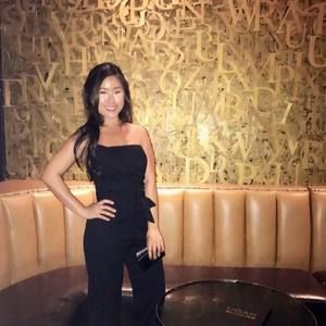 Meet your Posher, Mona